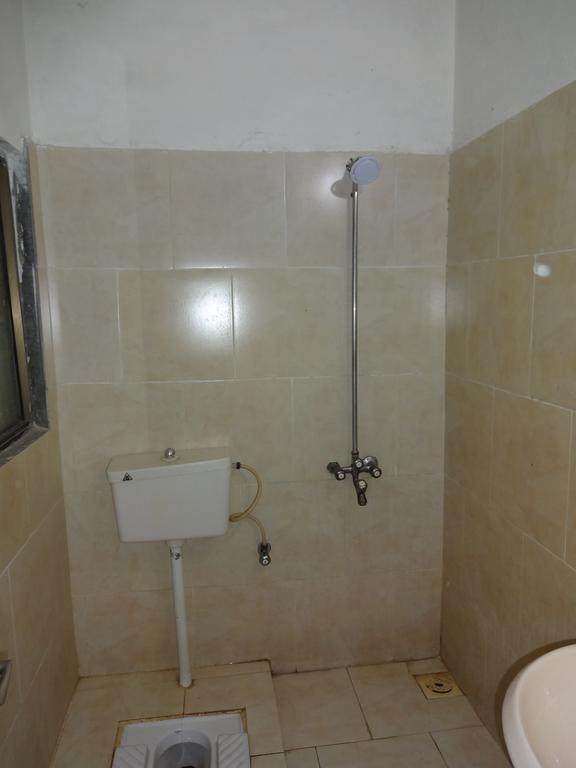 Safari Hotel Upper Mall 拉合尔 外观 照片